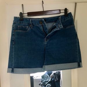 Relativity jean shorts